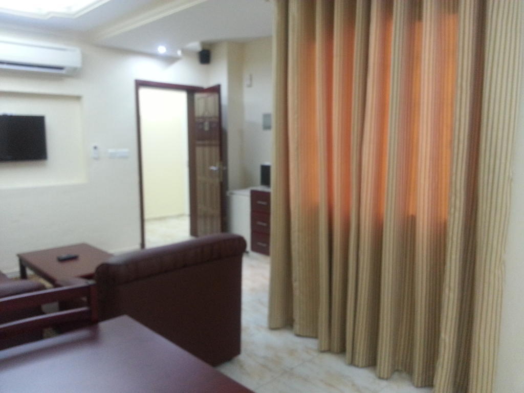 מוסקט Al Ferdous Hotel Apartments מראה חיצוני תמונה